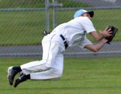 diving catch