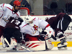 standing touch in net